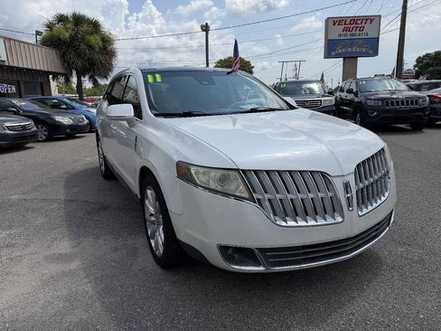 Used 2011 Lincoln MKT 2WD w/ 101A Rapid Spec Order Code image 4