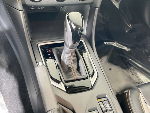 Used 2023 Subaru Crosstrek 2.5i Limited w/ Moonroof Package image 16