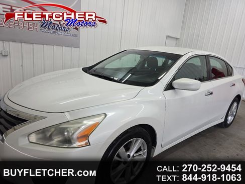 Used 2013 Nissan Altima 2.5 SV image 1