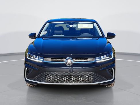 New 2026 Volkswagen Jetta SE image 8