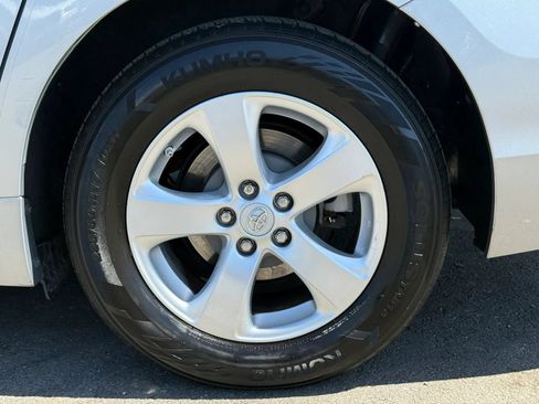 Used 2014 Toyota Sienna L FWD image 12