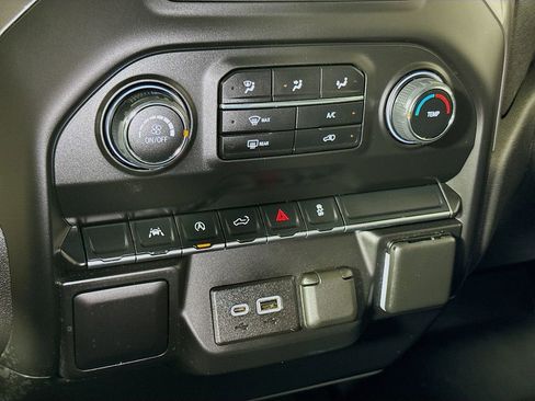 Certified 2023 Chevrolet Silverado 1500 Custom AWD/4WD image 13