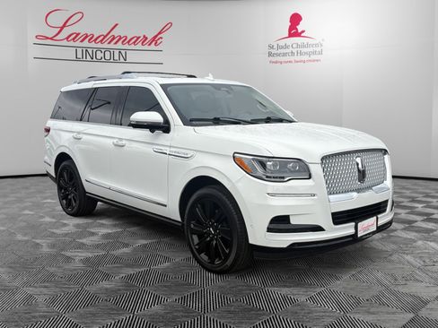 Certified 2023 Lincoln Navigator Reserve AWD/4WD image 7