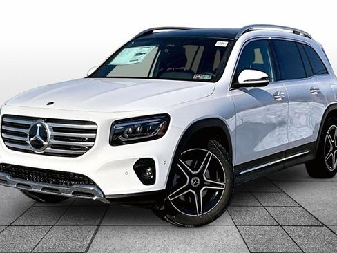New 2026 Mercedes-Benz GLB 250 4MATIC image 2