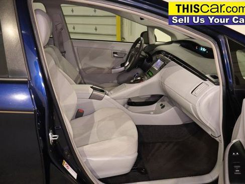 Used 2014 Toyota Prius Three image 20