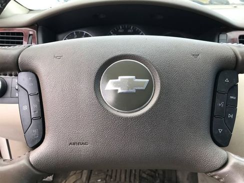Used 2008 Chevrolet Impala LT w/ Luxury Edition Package image 9