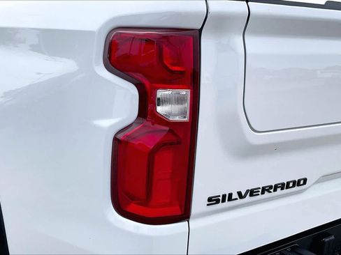 Used 2026 Chevrolet Silverado 1500 ZR2 w/ Dark Appearance Package AWD/4WD image 26