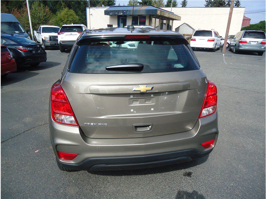 Used 2021 Chevrolet Trax LS AWD/4WD image 7
