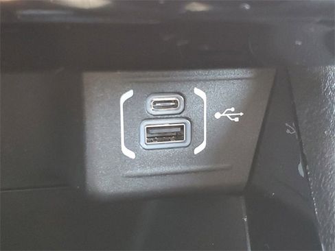 New 2026 Jeep Compass Limited w/ Sun, Sound & Navigation Group image 30