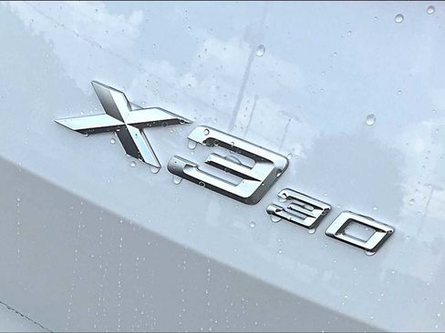 Used 2026 BMW X3 xDrive30 w/ Premium Package image 16