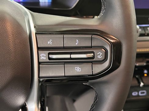 Used 2024 Chevrolet Colorado ZR2 image 24