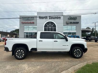 Used 2024 Chevrolet Silverado 2500 Custom w/ Custom Value Package