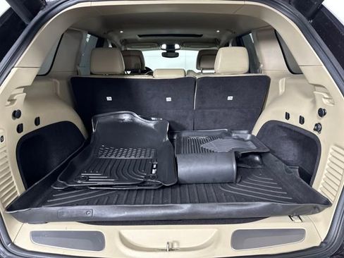 Used 2018 Jeep Grand Cherokee Limited image 26