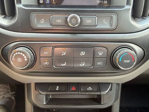 Used 2019 Chevrolet Colorado W/T w/ WT Convenience Package RWD image 28