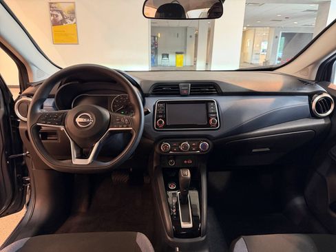 Used 2025 Nissan Versa SV FWD image 32