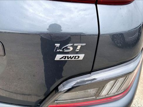 Used 2023 Hyundai Kona Limited AWD/4WD image 24