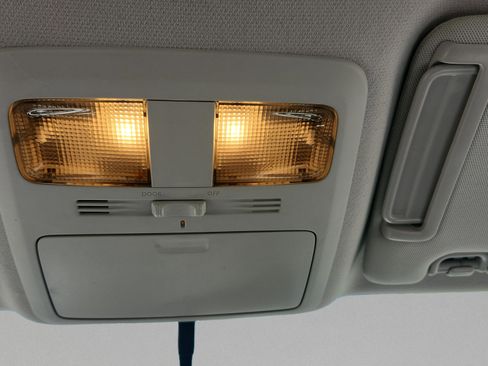 Used 2015 Subaru Forester 2.5i w/ Alloy Wheel Package image 42