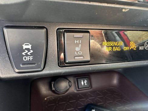 Used 2019 Toyota RAV4 Limited w/ All Weather Liner Package AWD/4WD image 18