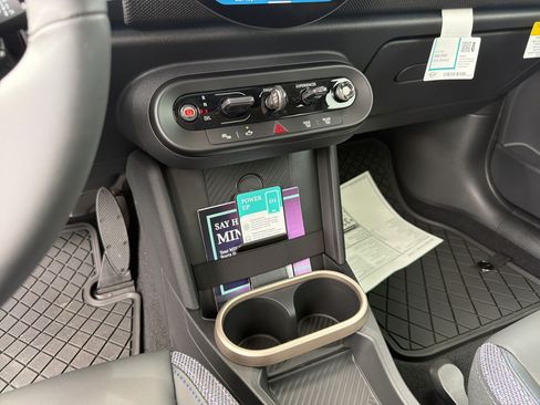 New 2026 MINI Cooper 4-Door Hardtop FWD image 33