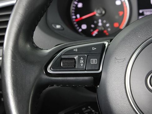 Used 2018 Audi Q3 2.0T Premium w/ Convenience Package image 27