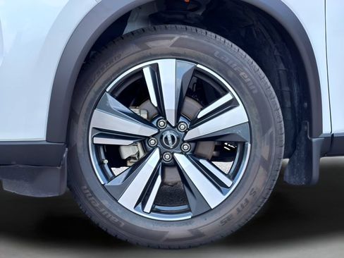 Used 2024 Nissan Rogue SL w/ SL Premium Package FWD image 26