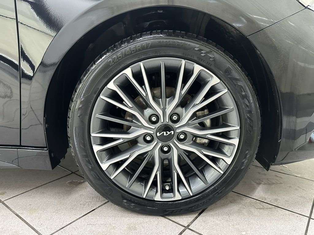 Used 2023 Kia Forte GT-Line w/ GT-Line Technology Package FWD image 13