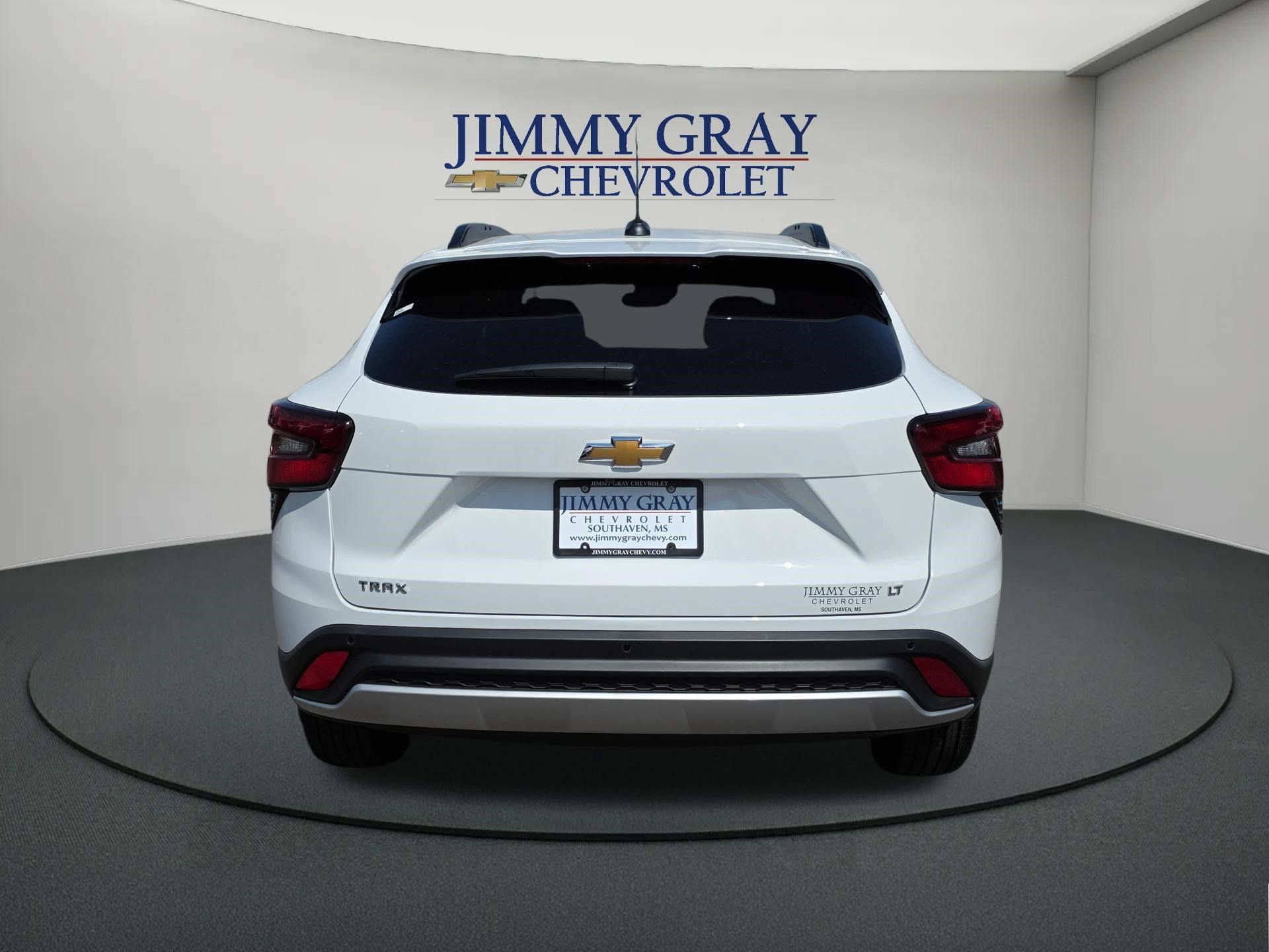 New 2026 Chevrolet Trax LT w/ Driver Confidence Package FWD image 4