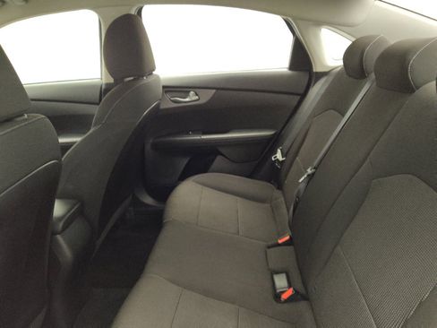 Used 2019 Kia Forte LXS FWD image 18