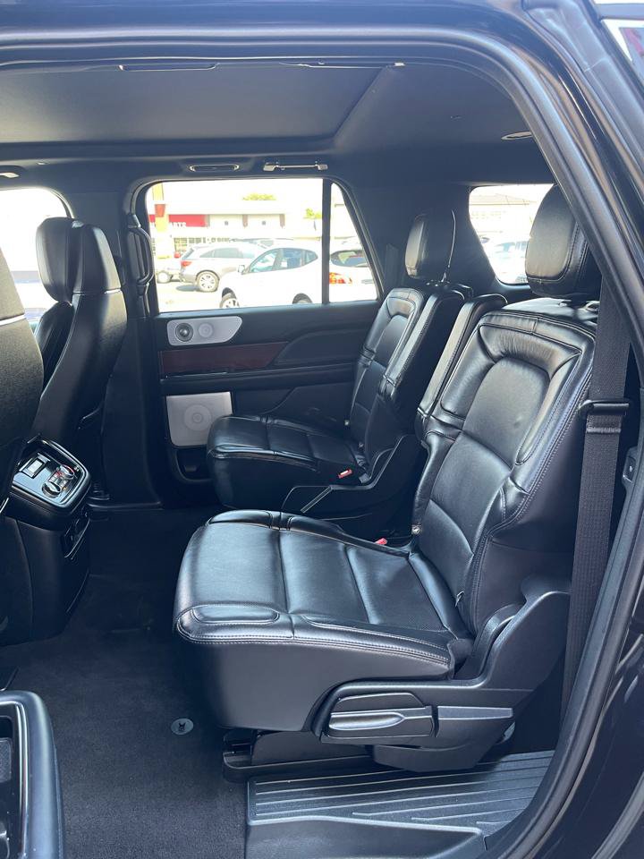 Used 2021 Lincoln Navigator L Reserve AWD/4WD image 14