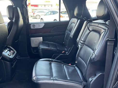 Used 2021 Lincoln Navigator L Reserve AWD/4WD image 14
