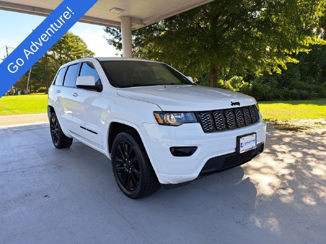 Used 2018 Jeep Grand Cherokee Altitude AWD/4WD image 1