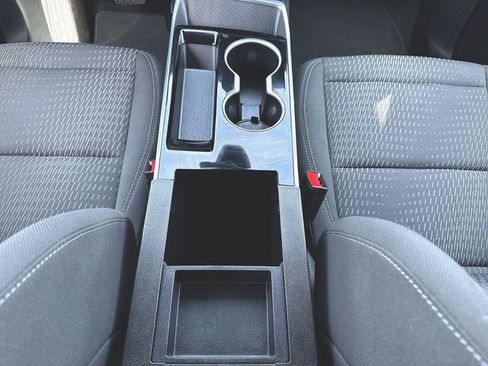 Used 2025 Chevrolet Equinox LT image 34