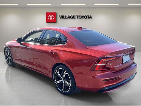 Used 2024 Volvo S60 B5 Plus w/ Climate Package image 3