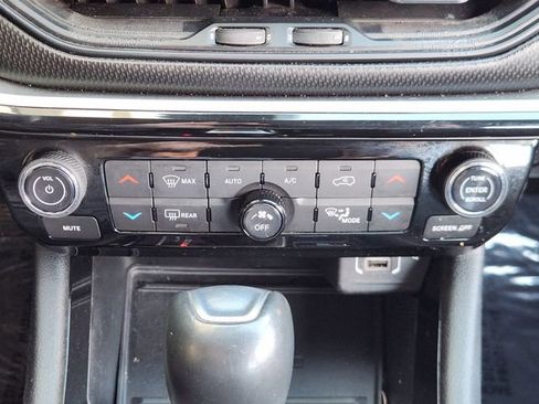 Used 2022 Jeep Compass Trailhawk w/ Trailhawk Elite Group image 17