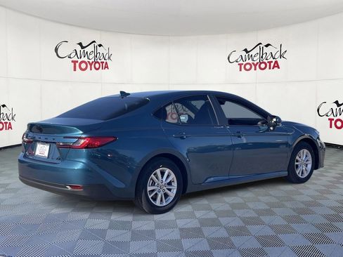 New 2026 Toyota Camry LE image 7