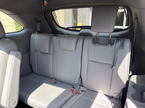 Used 2019 Toyota Highlander Limited Platinum AWD/4WD image 31