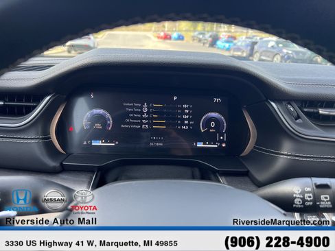 Used 2021 Jeep Grand Cherokee L Limited w/ MOPAR Finishing Package AWD/4WD image 16