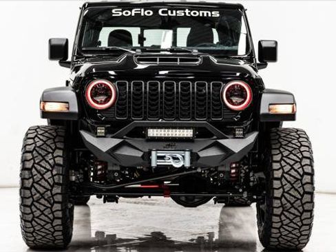 Used 2026 Jeep Gladiator Sport image 14