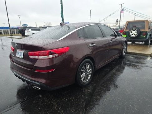 Used 2020 Kia Optima LX image 2