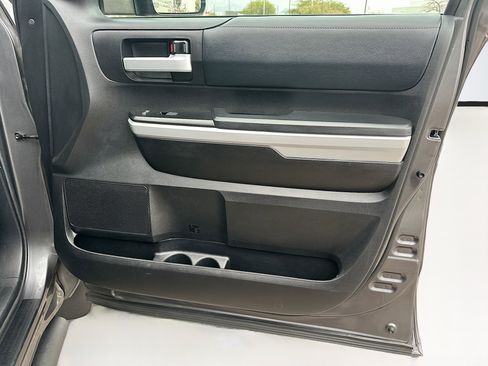 Used 2021 Toyota Tundra SR5 image 29
