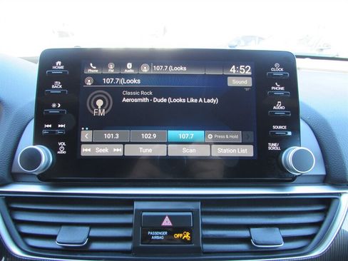 Used 2019 Honda Accord Sport image 18