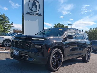 Used 2024 Chevrolet Traverse RS