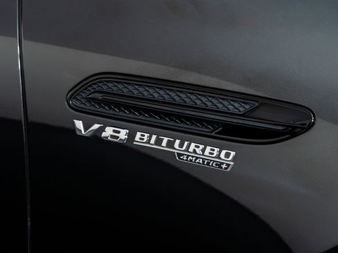 Used 2021 Mercedes-Benz AMG GT 63 image 27