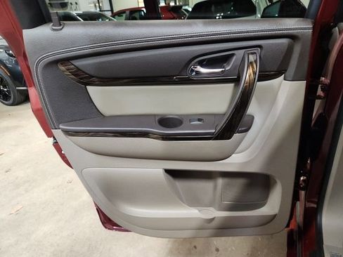 Used 2015 GMC Acadia Denali image 25