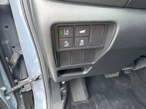 Used 2022 Honda CR-V Touring image 17