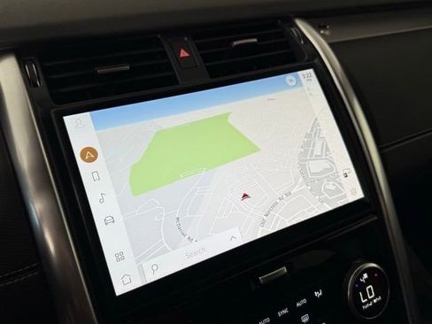 Certified 2025 Land Rover Discovery Dynamic SE image 23