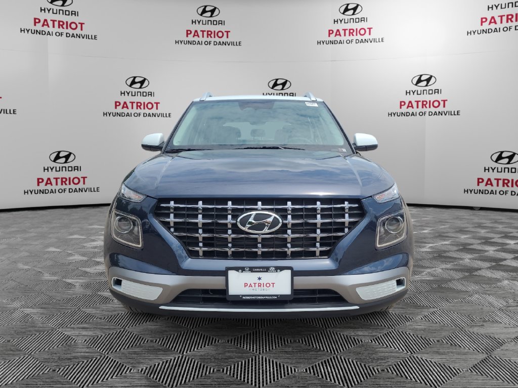 Used 2026 Hyundai Venue SEL FWD image 8
