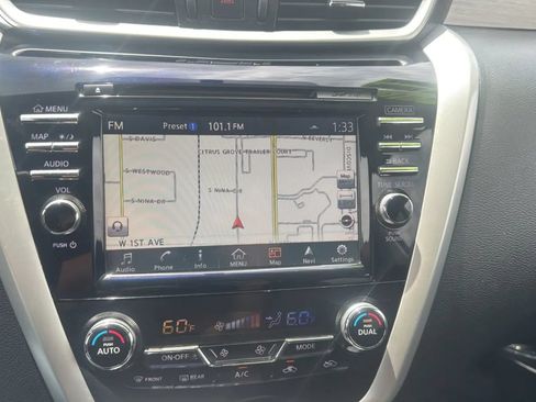 Used 2018 Nissan Murano Platinum w/ Cargo Package FWD image 12