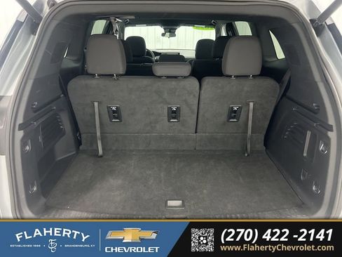 Used 2025 GMC Acadia Elevation image 21