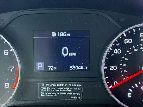 Used 2020 Kia Sportage S image 8